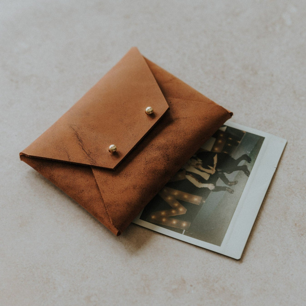 Saddle leather pouch for Fuji Instax Wide | Honey brown