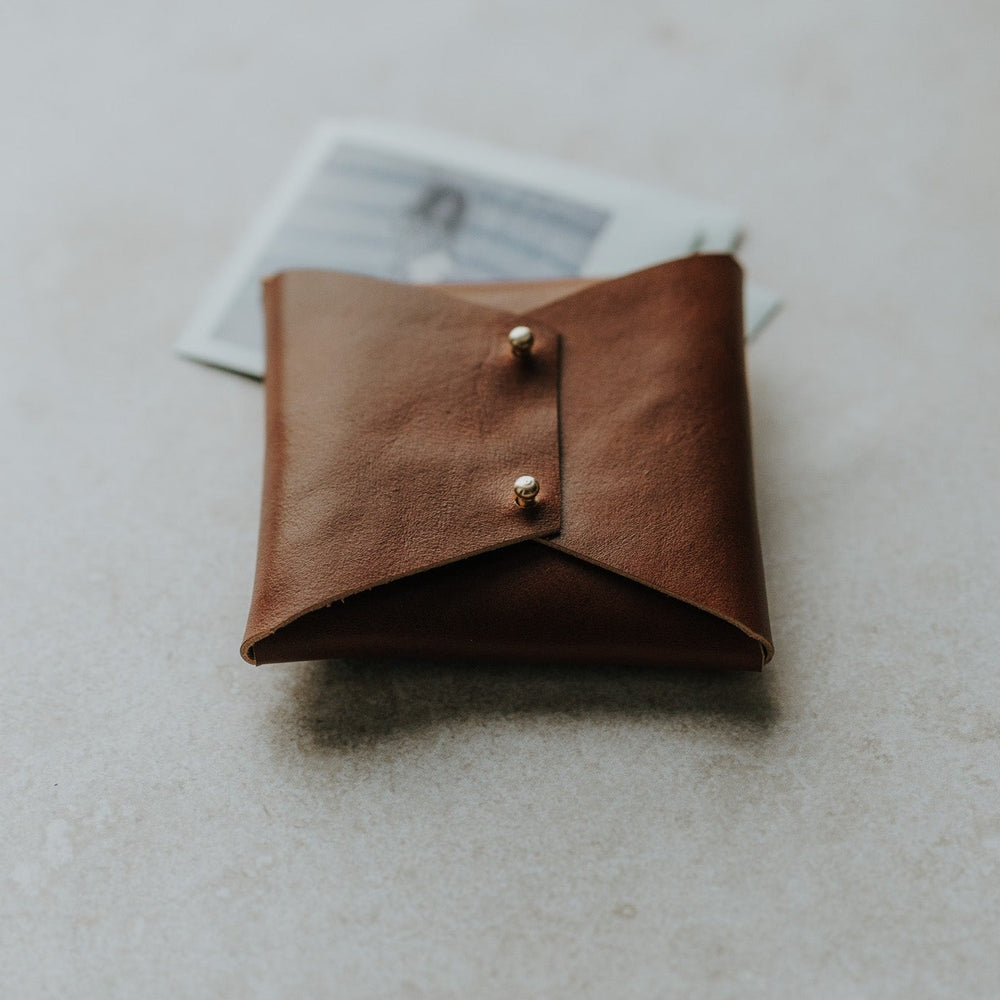 Rustic style vegetable tanned leather pouch for Polaroids | Honey brown