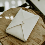 Vegan Leather envelope for prints | White